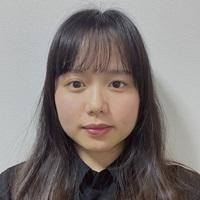 鄭 秋怡