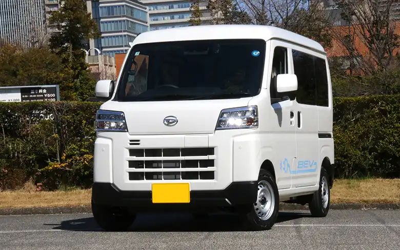 ダイハツ e-ハイゼットカーゴ試乗・解説　軽商用BEVなのに...