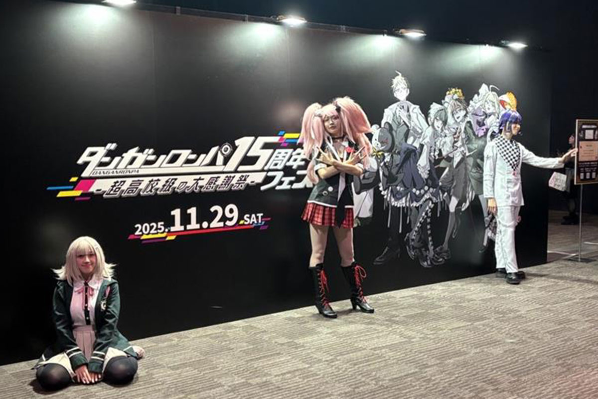 入り口ではコスプレイヤーさんがお出迎え