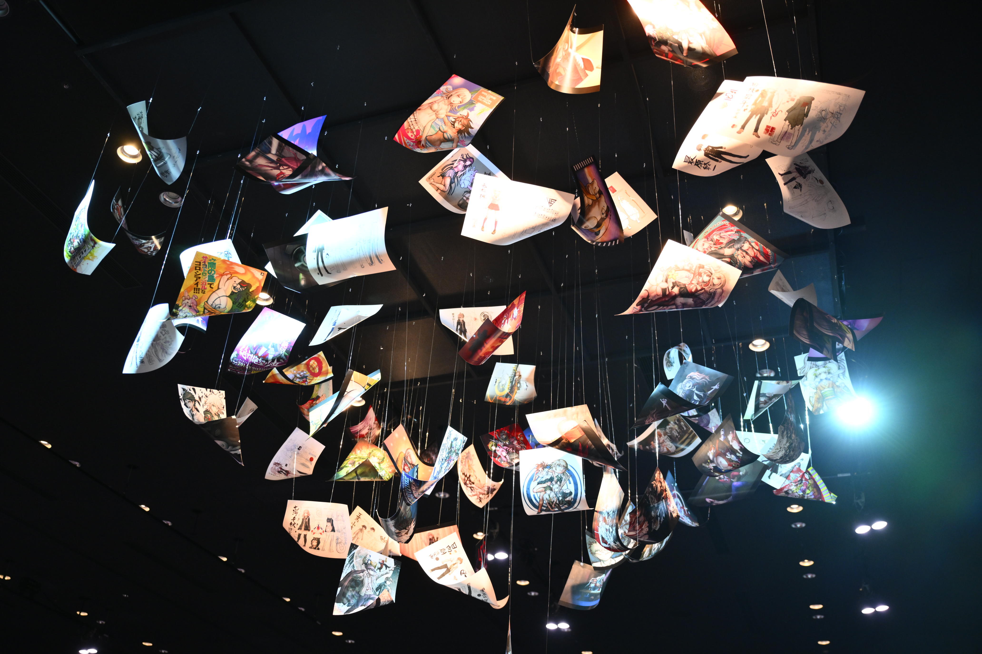 吊り下げられたリトグラフィー