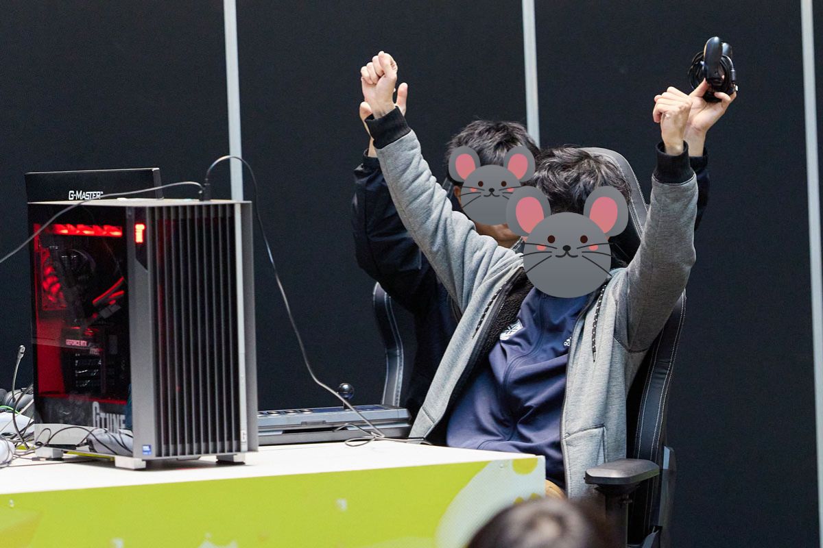 優勝した瞬間のKUL大阪成蹊のおふたり