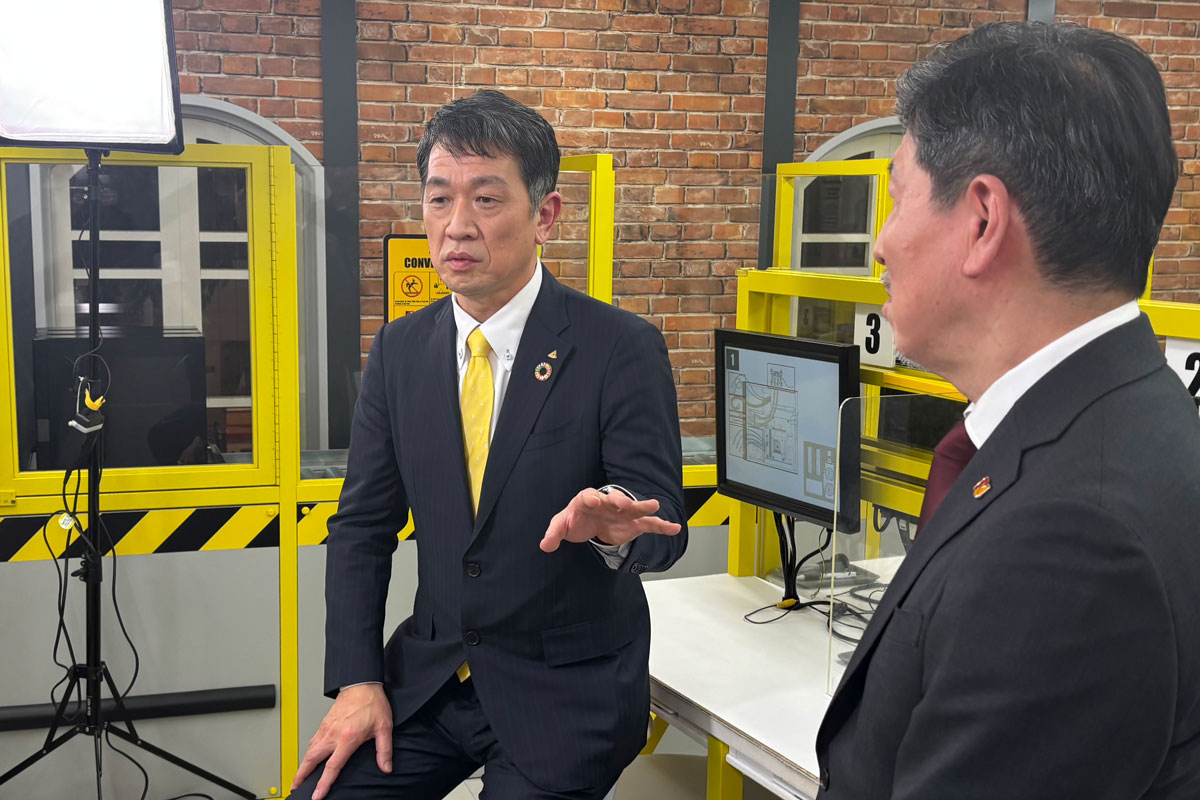 軣氏