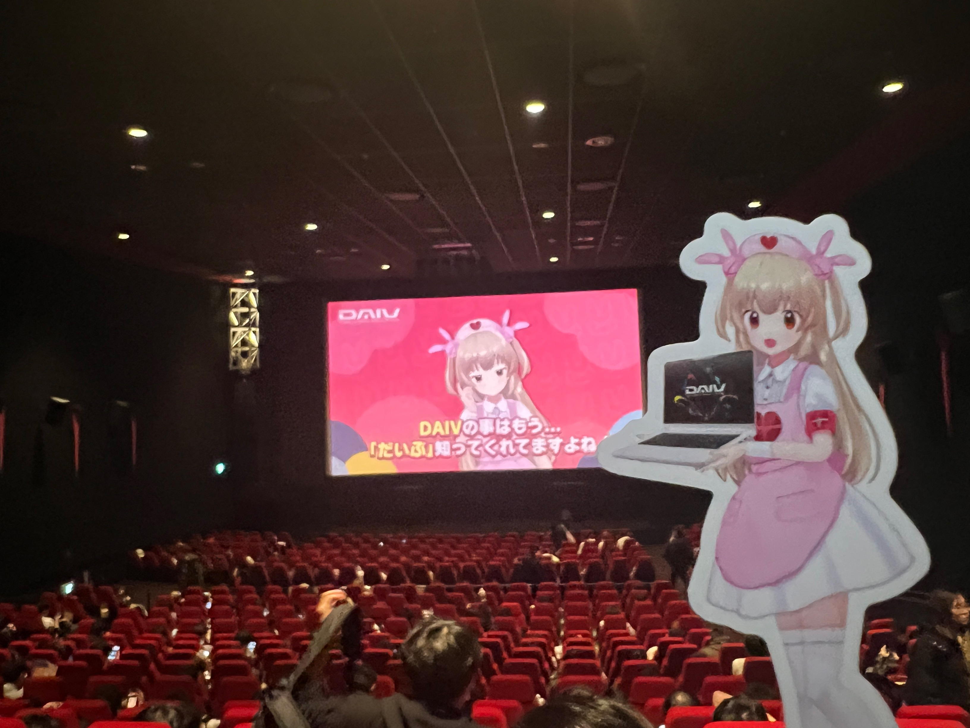 ステッカーとDAIV CM